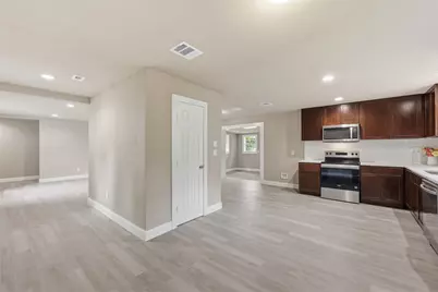 3930 Hartel Street, Beaumont, TX 77705 - Photo 7