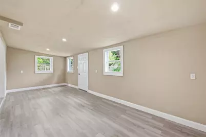 3930 Hartel Street, Beaumont, TX 77705 - Photo 15