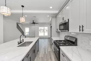 8636 Scott St, Houston, TX 77051 - Photo 5