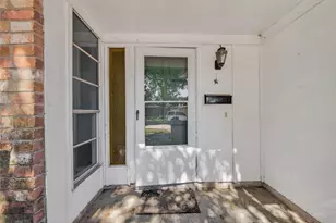 9326 Willow Meadow Dr, Houston, TX 77031 - Photo 3