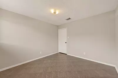 9326 Willow Meadow Drive, Houston, TX 77031 - Photo 25