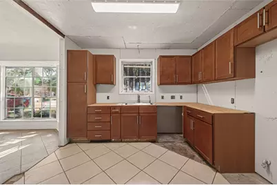 9326 Willow Meadow Drive, Houston, TX 77031 - Photo 15