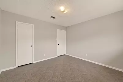 9326 Willow Meadow Drive, Houston, TX 77031 - Photo 23