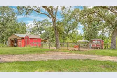 1142 Private Road 648, Bay City, TX 77414 - Photo 45