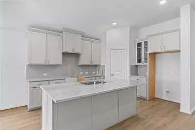 719 Evergreen Forest Lane, Rosharon, TX 77583 - Photo 9