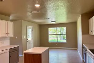 216 Sleepy Hollow Dr, Lake Jackson, TX 77566 - Photo 17