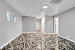 919 Corydon Dr, Houston, TX 77336 - Photo 19