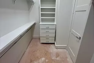 1312 Castle Ct, Houston, TX 77006 - Photo 11