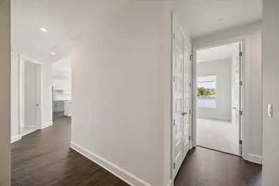 2000 Hughes Landing #111, The Woodlands, TX 77380 - Photo 7