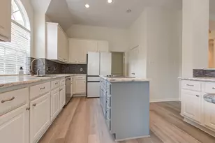 1315 Crescent Pkwy Ct, Houston, TX 77094 - Photo 11