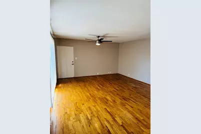 2121 Fountain View Drive #92E, Houston, TX 77057 - Photo 7