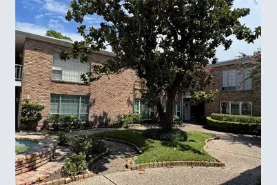 2121 Fountain View Drive #92E, Houston, TX 77057 - Photo 1