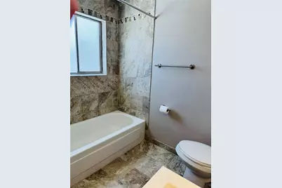 2121 Fountain View Drive #92E, Houston, TX 77057 - Photo 17
