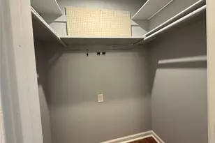 5005 Georgi Ln, Houston, TX 77092 - Photo 5