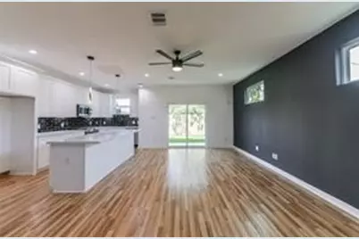 7330 Krueger Road #A and B, Houston, TX 77033 - Photo 11