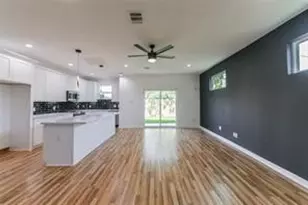 7330 Krueger Rd, Houston, TX 77033 - Photo 11