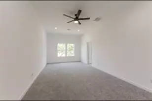 7330 Krueger Rd, Houston, TX 77033 - Photo 17