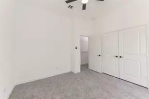 7330 Krueger Rd, Houston, TX 77033 - Photo 23