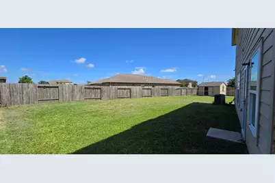 2318 Oyster Bay Avenue, La Marque, TX 77568 - Photo 13