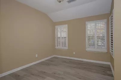 78 E Foxbriar Forest Circle, The Woodlands, TX 77382 - Photo 7