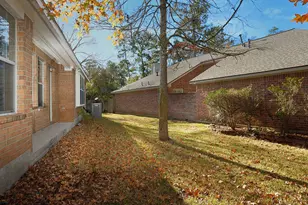 78 E Foxbriar Forest Cir, The Woodlands, TX 77382 - Photo 31