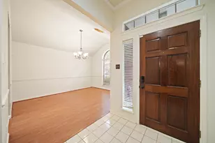 127 Selkirk Dr, Sugar Land, TX 77479 - Photo 5