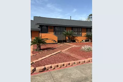 2013 Deats Road, Dickinson, TX 77539 - Photo 3