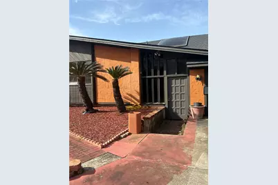 2013 Deats Road, Dickinson, TX 77539 - Photo 5