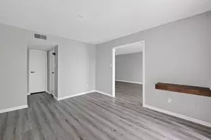 10110 Forum W Dr, Houston, TX 77036 - Photo 19
