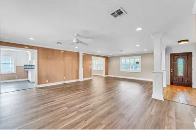 6327 Wynnwood Lane, Houston, TX 77008 - Photo 15