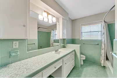 6327 Wynnwood Lane, Houston, TX 77008 - Photo 17