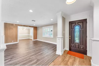 6327 Wynnwood Lane, Houston, TX 77008 - Photo 3