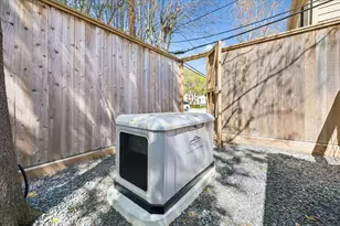 2740 Werlein Ave, West University Place, TX 77005 - Photo 47