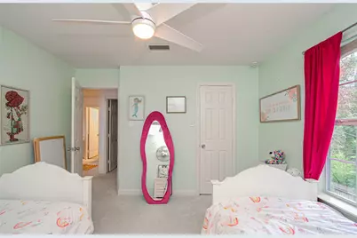 47 W Tallowberry Drive, The Woodlands, TX 77381 - Photo 23
