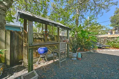 1614 Avenue K #Front, Galveston, TX 77550 - Photo 31