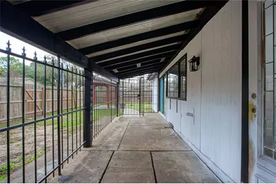 5510 Hickory Forest Drive, Houston, TX 77088 - Photo 17