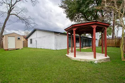 5510 Hickory Forest Drive, Houston, TX 77088 - Photo 19