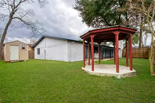 5510 Hickory Forest Dr, Houston, TX 77088 - Photo 19