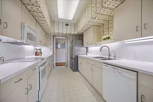 15 Greenway Plz, Houston, TX 77046 - Photo 9