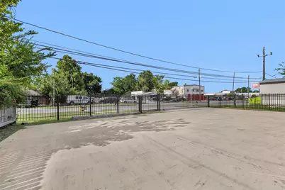 207 Aldine Mail Route Road, Houston, TX 77037 - Photo 13