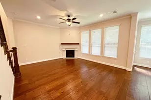 11 Silver Rock Dr, Tomball, TX 77375 - Photo 9