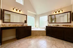 11 Silver Rock Dr, Tomball, TX 77375 - Photo 19