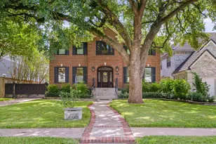 706 Mulberry Ln, Bellaire, TX 77401 - Photo 1