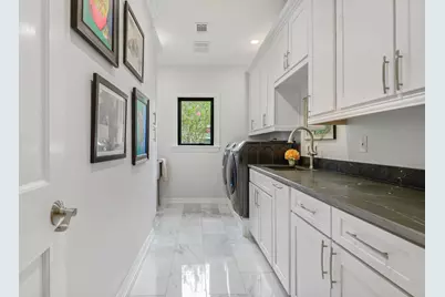 706 Mulberry Lane, Bellaire, TX 77401 - Photo 25