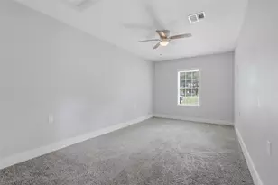 102 Tanglewood St, Baytown, TX 77520 - Photo 19