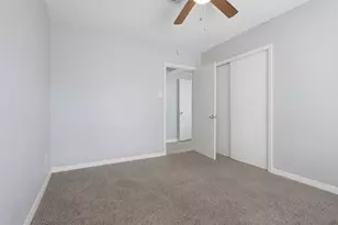 102 Tanglewood St, Baytown, TX 77520 - Photo 17