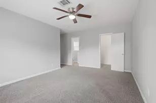102 Tanglewood St, Baytown, TX 77520 - Photo 13
