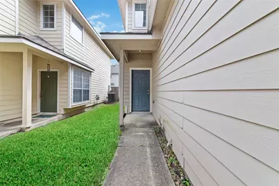 8734 Rainglen Lane, Houston, TX 77044 - Photo 3