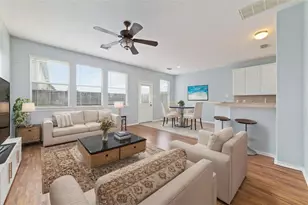 8734 Rainglen Ln, Houston, TX 77044 - Photo 7