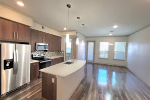 1800 St Joseph Pkwy, Houston, TX 77003 - Photo 3